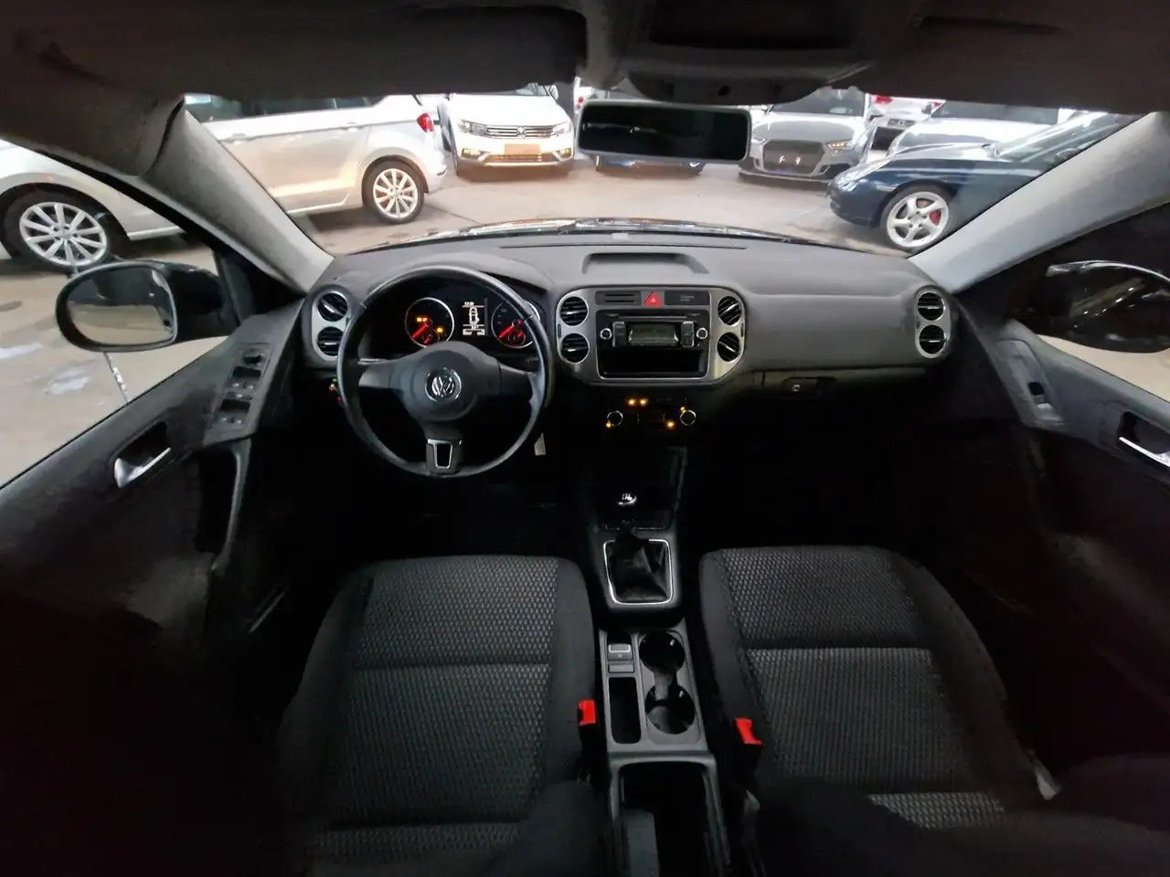 Volkswagen Tiguan – Bild 15